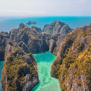 PHUKET : PHI PHI MAYA BAY AND KHAI  ISLAND TOUR BY SPEED BOAT