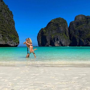 Phuket: Phi Phi Maya Bay & Khai Island Tour by Speed Boat