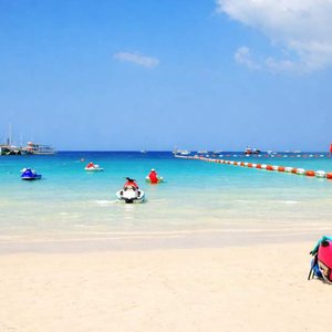 Pattaya : Coral Island Full Day Tour with Speed boat