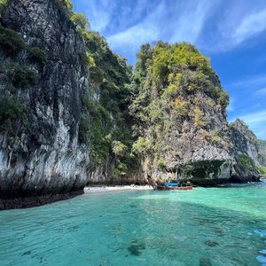 Phi Phi, Maya Bay & Bamboo Island from Krabi