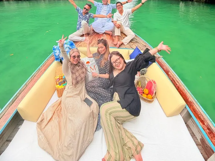 Luxury Longtail Boat Hong Island Tour (Private)