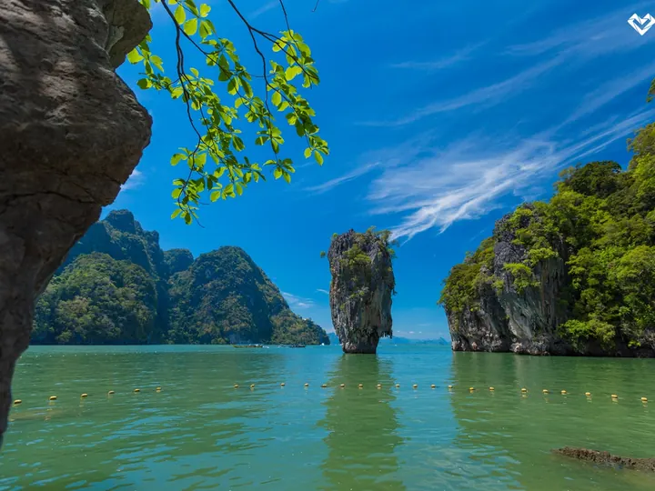 Phuket: Jamesbond Phanga Bay-Koh Naka Island Speed Boat by Love Andaman