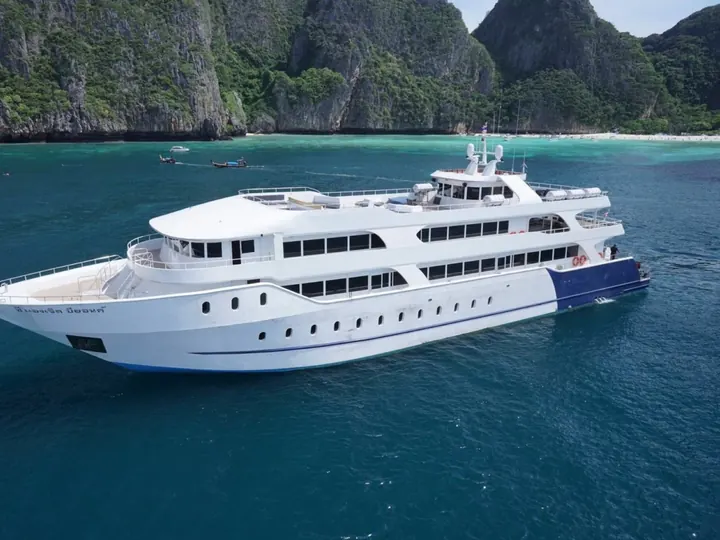 Phuket: Phi Phi Island Tour by Cruise Boat (Sea Angel)